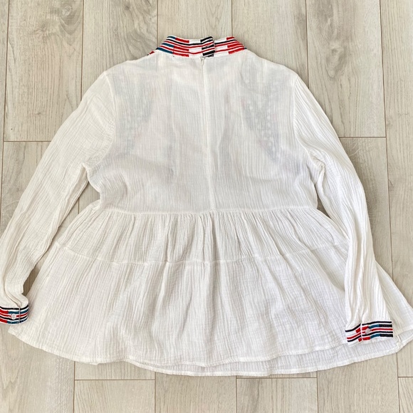 Long Sleeve White Textured Gauze Top With Embroidered Detail - Picture 8 of 9